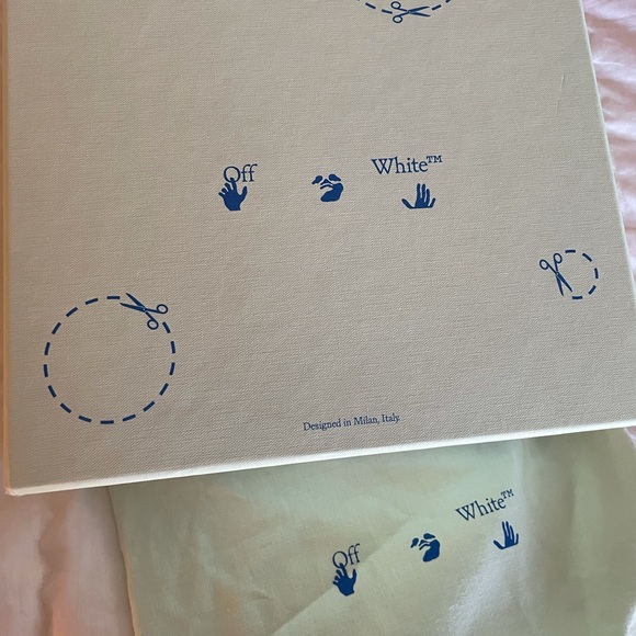 Jitney 0.7 Rent Money Leather Crossbody Bag - Picture 8 of 13